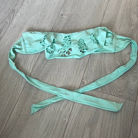 Bikini top - Picture 1 of 3